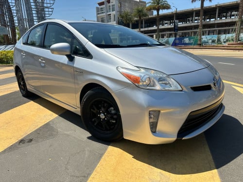 Prius 013 option 4 ឡានកាលី មូល១ជុំ