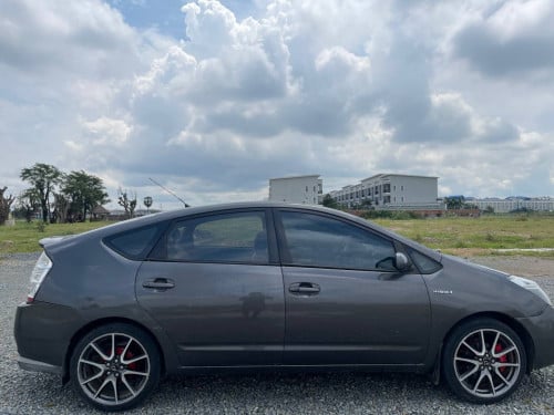 PRIUS 2005 For Rent /出租