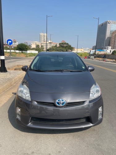 Prius 2010 option 3 ក្រដាសពន្ធ ចូលរួមមុន 5400$ រំលោះជាមួយឃ្លាំង អ្នកខូចCBC ក៏អាចសិក្សាបានដែល