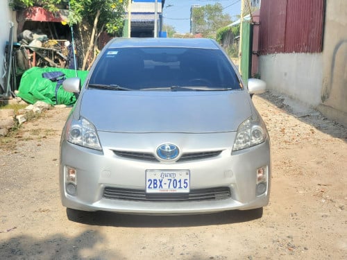 Prius 2010 option2ឡេីង3រួច​ ឃ្មុំហ្សុីន🐝