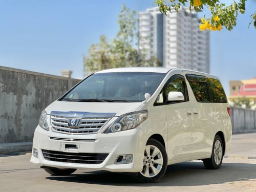 TOYOTA ALPHARD 2012 VVIP (ក្នុងលឿង)