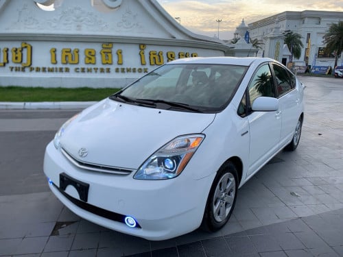 Toyota Prius h full សេរីឆ្នាំ2008ធានាឡានស្អាតអត់បុកអត់ច្រេះ មហាថ្មីឡានគ្មានកន្លែងទាស់