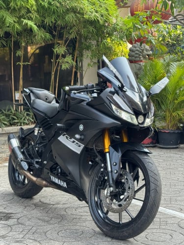 Yamaha R15