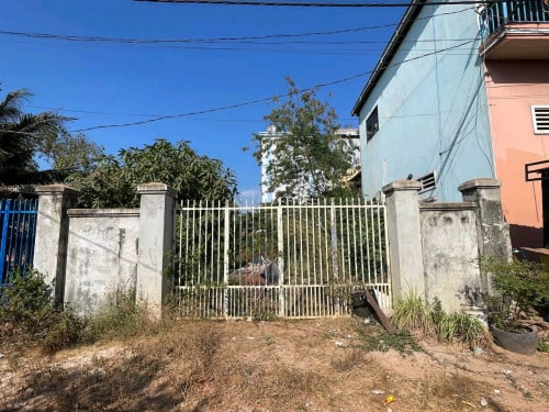 ដីលក់ក្រុងសៀមរាប