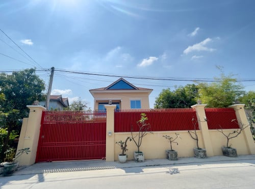 ដីនិងផ្ទះវិឡាលក់បន្ទាន់ ទីតាំងនៅខណ្ឌដង្កោ ក្រោយវិទ្យាល័យទួលអំបិល