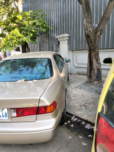 ឡានស្អាត់ណាស់