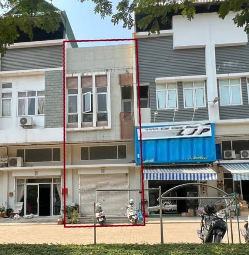 ផ្ទះអាជីវកម្មសម្រាប់ជួលនៅេហ្រ្គនភ្នំពេញជិតជីបម៉ុង