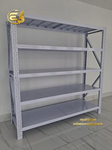 ធ្នើឃ្លាំង