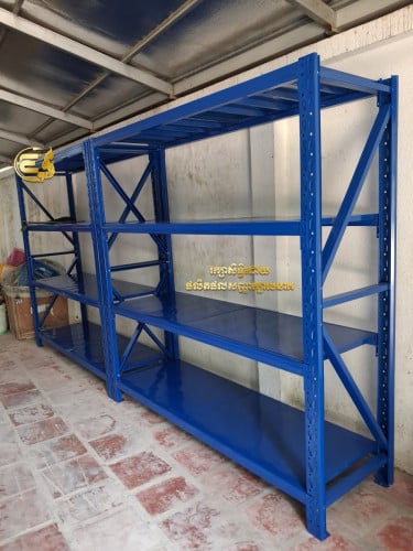 ធ្នើឃ្លាំង