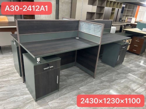 តុ៥នាក់