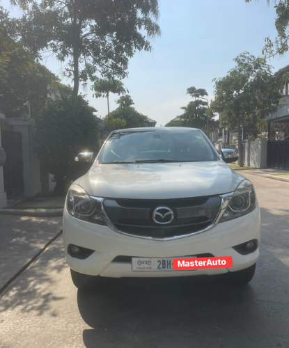 មហាថ្មីខ្លាំង ម្ចាស់ដេីមទី1 ទិញខ្លាញ់គោMazada BT-50 មហាថ្មីខ្លាំង