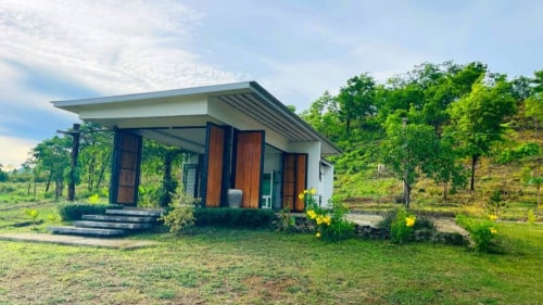 ផ្ទះ២ខ្នង និងដី លក់ | 2 houses and land for sale
