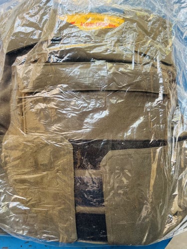 អាវក្រោះ ថ្មីមិនទាន់បើកថង់  លក់ខាតវិញ  ការពារគ្រាប់ AK  9mn