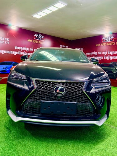លក់ Lexus NX 200T F-Sport ក្នុង​ក្រហម