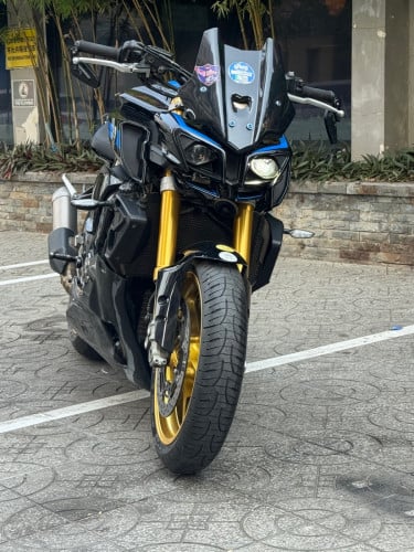 ចង់លក់ MT10. 2017 ផ្លាកលេខហើយម្ចាស់ដើមលក់