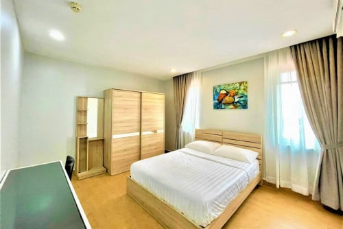 | Service Apartment close To BKK1