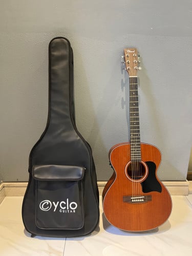 🎸 លក់ហ្គីតាស្ថានភាពថ្មីស្អាត 99%