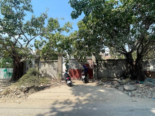 🏠ដីនិងផ្ទះលក់បន្ទាន់ ទីតាំងខណ្ឌដង្កោ ក្បែរវត្តជើងឯក