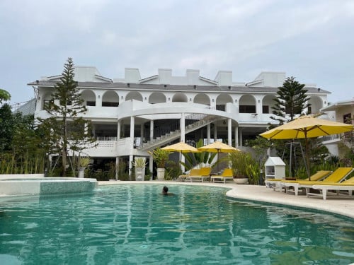 🏦Building Available for Urgent Sale at a Special Price (Negotiable).