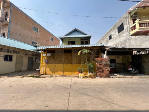 🏦House Available for Urgent Sale at a Special Price (Negotiable).