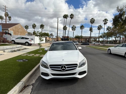 🚘2015 Mercedes-Benz C300 លក់តែ:$26,800 រៀបចំម៉ាស្អាត(តំលៃនេះសំរាប់តែកក់មុន)