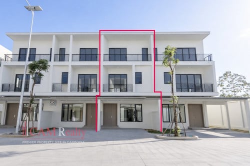 វីឡាកូនកាត់ល្អ V2 សម្រាប់លក់ក្នុងបុរីចន្ទគិរី - Kon Kat Laor V2 Villa For Sale in Borey Chankiri 2