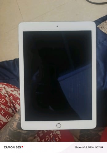 ចង់បានឆាតមកwifi មានដុំwifi អេអាយមួយទៀត តម្លៃ75$ 