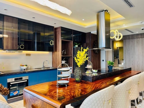 3 Bedroom Penthouse for Rent near AEON1