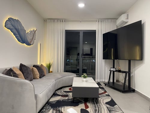 Apartment for Rent at Urban Village Phase 2 ｜$1,700 💰