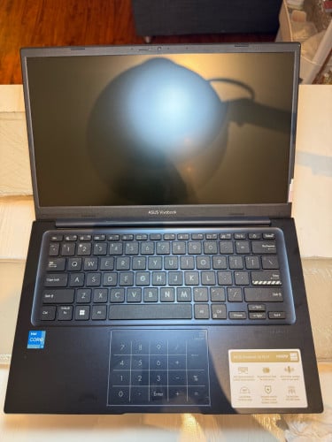 Asus vivobook 14