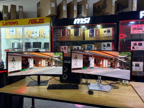 Dell UltraSharp U3425WE 99%