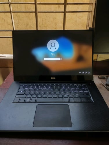 DELL XPS 15 (9560) 4k Touch