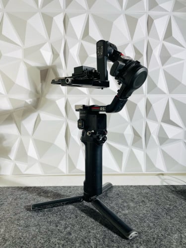 DJI RS2 Pro ទ្រទំងន់​ 4.6Kg