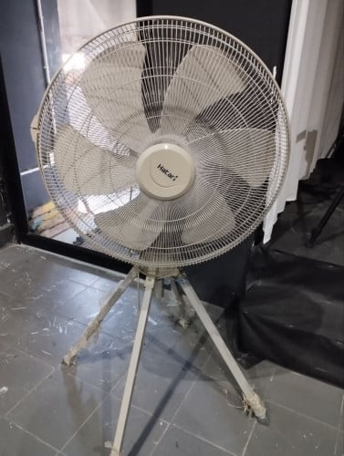 HATARI INDUSTRIAL FAN 3 FEET