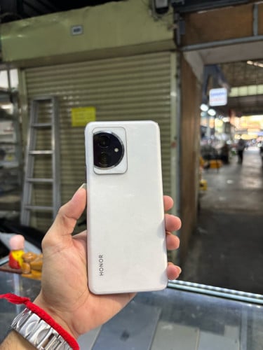 Honor 100 256G Ram16G Sim2 CH ម៉ាសុីនសានុំស្រុីន តំលៃ210$