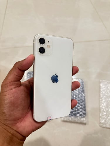Iphone 11 64g ម៉ាសុីនស្អាត​ ថ្មីនៅភាគរយខ្ពស់​ អេក្រង់សុីនស្គេន​ តម្លៃបោះដុំ