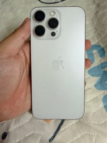 iPhone 15 Pro Max LL/Esim 1TB នៅសុំណុំប្រើផ្ទាល់