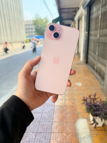 iPhone 15Plus LL ដូរអេក្រង់ពី Apple