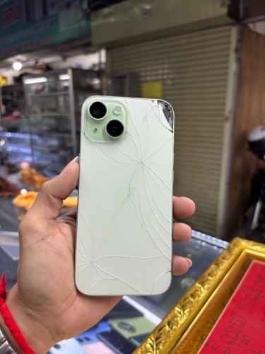 Iphone15 128G bypass ប្រើបានWiFi អេក្រង់ថ្មីបែកថាច់ បែកខ្នង