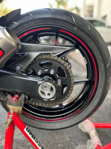 Kawasaki Z1000