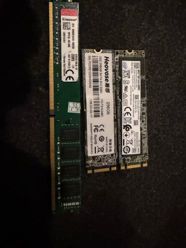 M2 180 256 + Ram 8G
