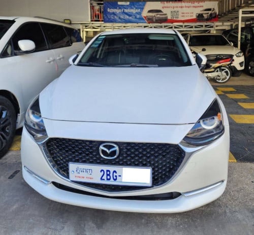 Mazda 2 2021