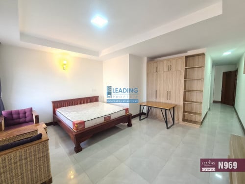 N969 | Nice Studio with Private Balcony For Rent in Chroy Changva Area