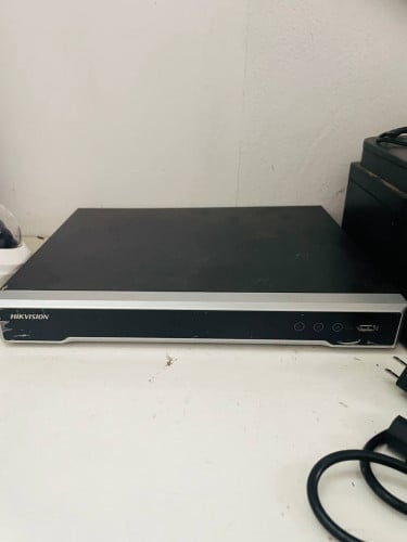 NVR DS-7616NI-K2/16P