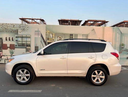 RAV4 2006 limited ប៉ុង1