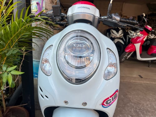 Scoopy 023 smart key ស្អាត