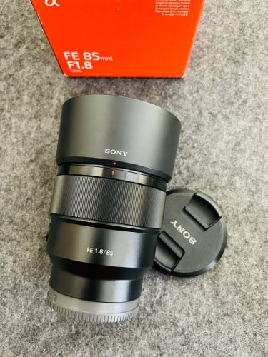 Sony 85mm F1.8