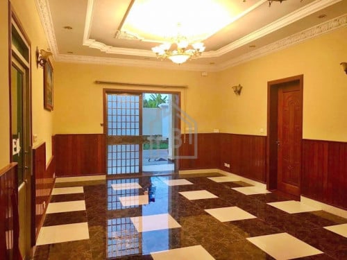 Spacious Villa 7 Rooms for Rent nearby Century Plaza_Pochentong