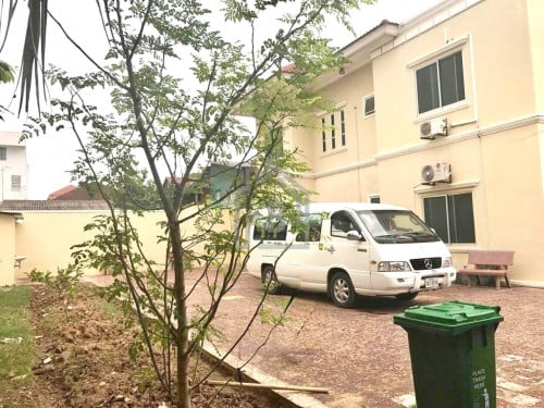 Spacious Villa 7 Rooms for Rent nearby Century Plaza_Pochentong