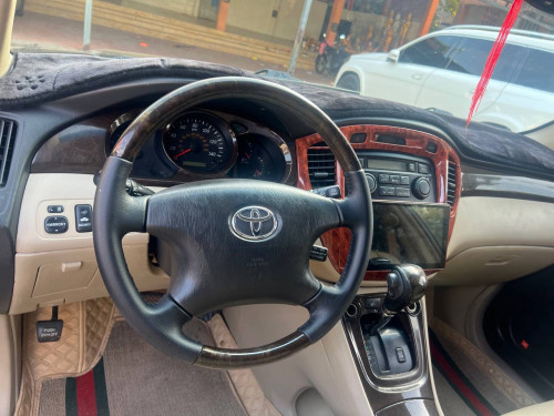 Toyota  Highlander 2003 limited full option pong2